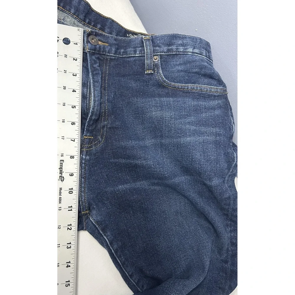 Lucky Brand 221 Original Straight Jeans Mens 38x30 (38x29) Blue Med Wash Stretch
